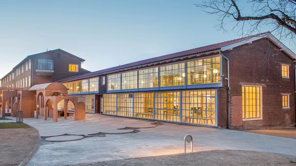Efterslægten Bibliotek